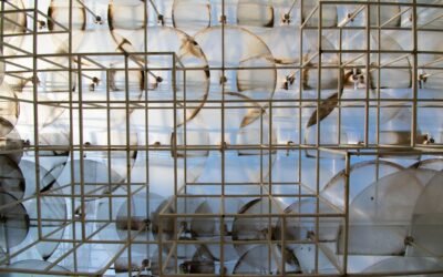 Beneficios económicos y ambientales de la economía circular en la fabricación de productos de vidrio reciclado