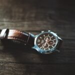 Cómo implementar la economía circular en tu taller de reparación de relojes antiguos