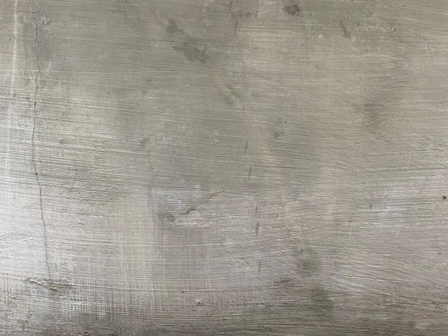 Descubre el poder de los acabados satinados en la presentación de obras de arte en galerías