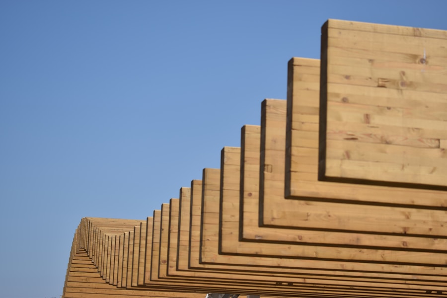 Ideas para transmitir la calidez de un taller artesanal en tu negocio con módulos de madera cruda