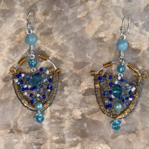 Pendientes Laberinto Mental de Alambre Tejido y Texturas Azules