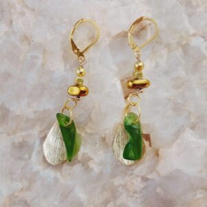 Pendientes Asimétricos Mareas de Cristal en Vidrio Blanco y Verde