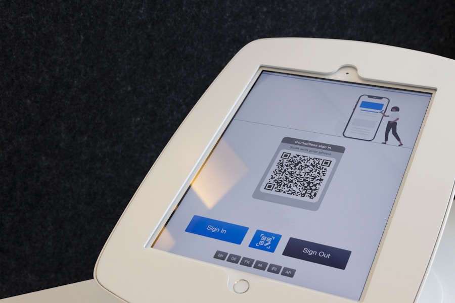 Estrategias efectivas para colocar códigos QR discretos en las etiquetas físicas del banco