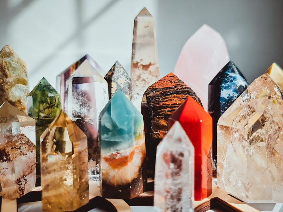 Cómo utilizar el misticismo de las piedras en tu copywriting para vender productos digitales